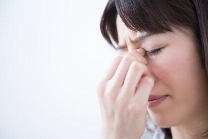 チクチク・ズキズキ目が痛い、目の奥が痛い