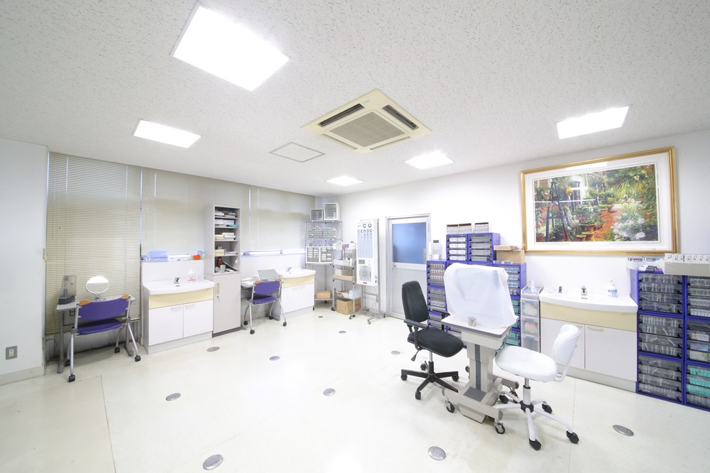 コンタクトスペース